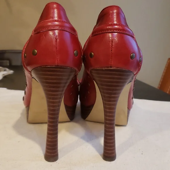 Enzo Angeolini Eabalinia Red Leather Pumps Size 6.5  NWT - Picture 4 of 5